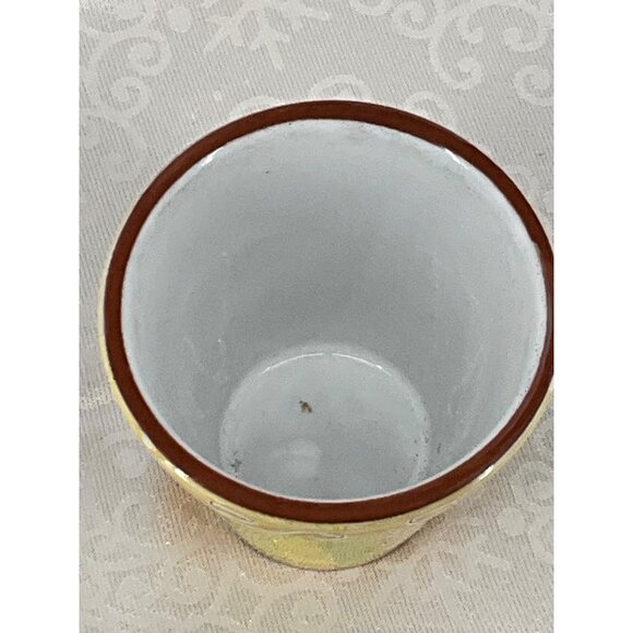 Hand-Painted Portuguese Ceramic Pot With Lemon Design - Picture 3 of 4